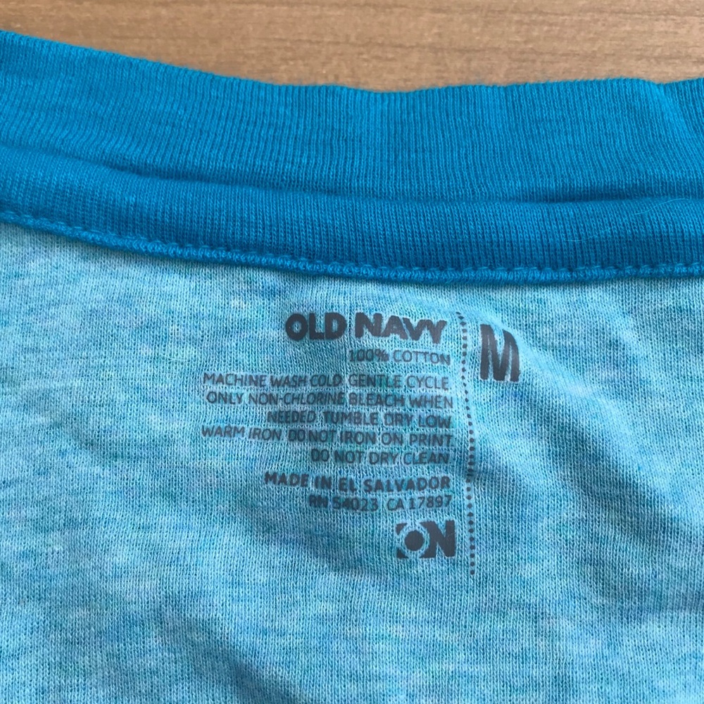 NWT Old Navy 3/4 Sleeve V-Neck Tee - Picture 3 of 3